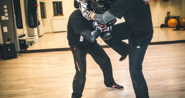 Trening Galvarino Krav Maga Wrocław – kurs samoobrony, obrona przed nożem, pałką i gazem, elementy boksu i grapplingu